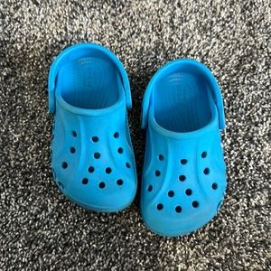 Toddler Crocs size 7
